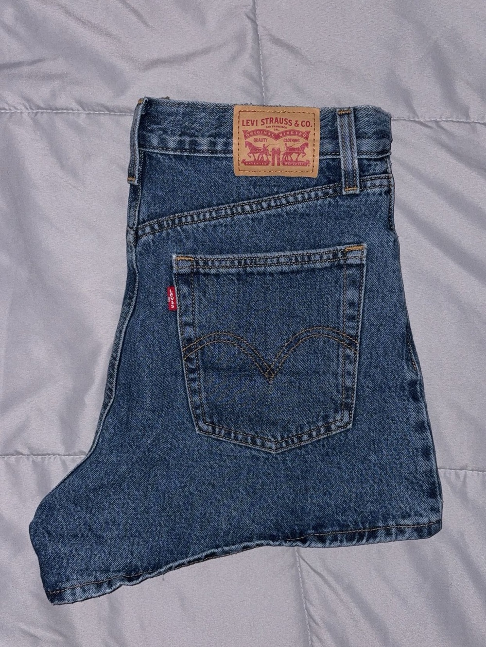 Levi's High-Rise Mom Shorts